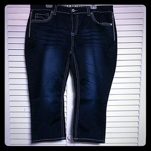 Hydraulic Lola Capris